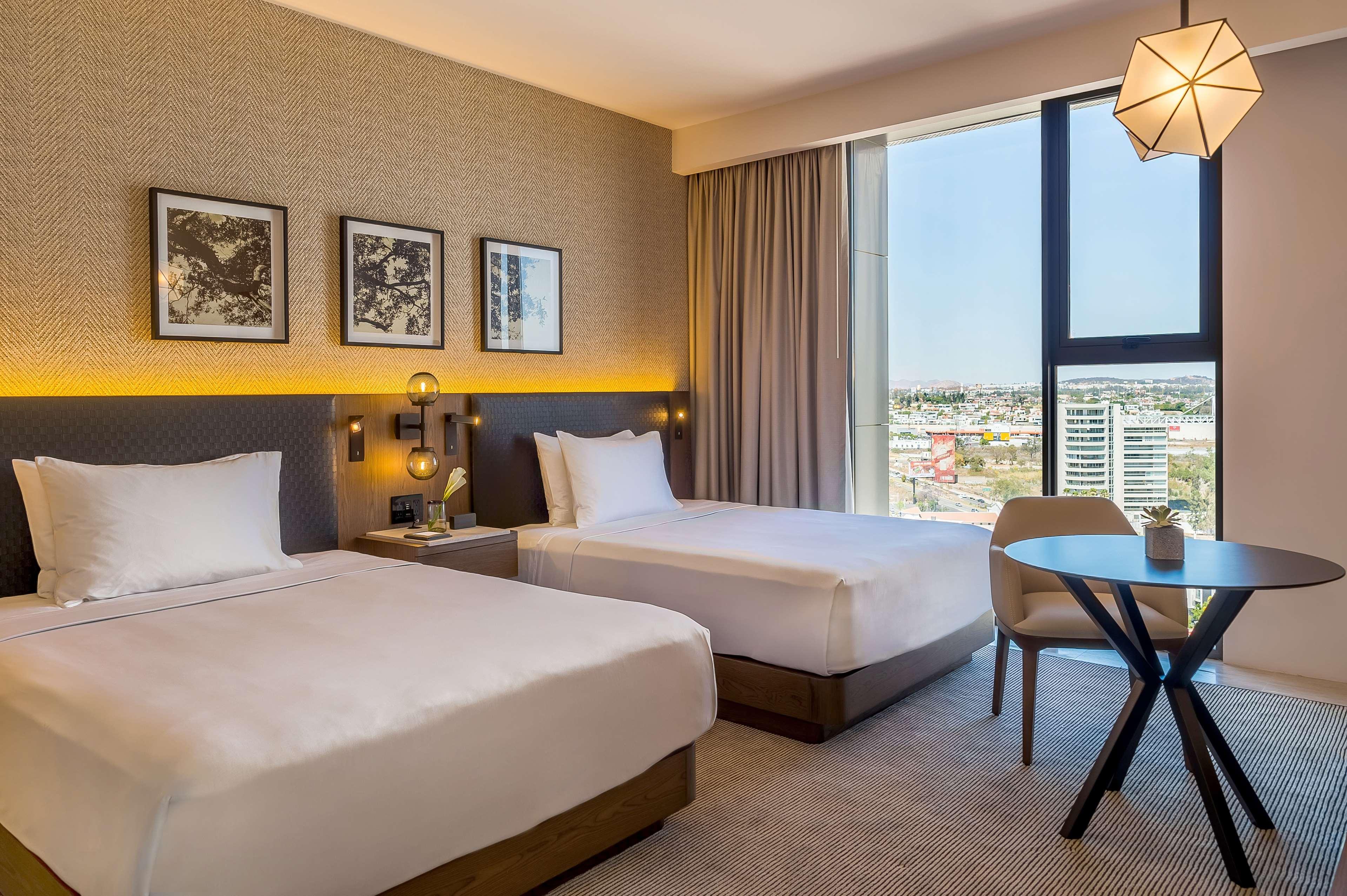Hyatt Regency Andares Guadalajara Hotel Zapopan Luaran gambar A guest room at the Hilton Athens