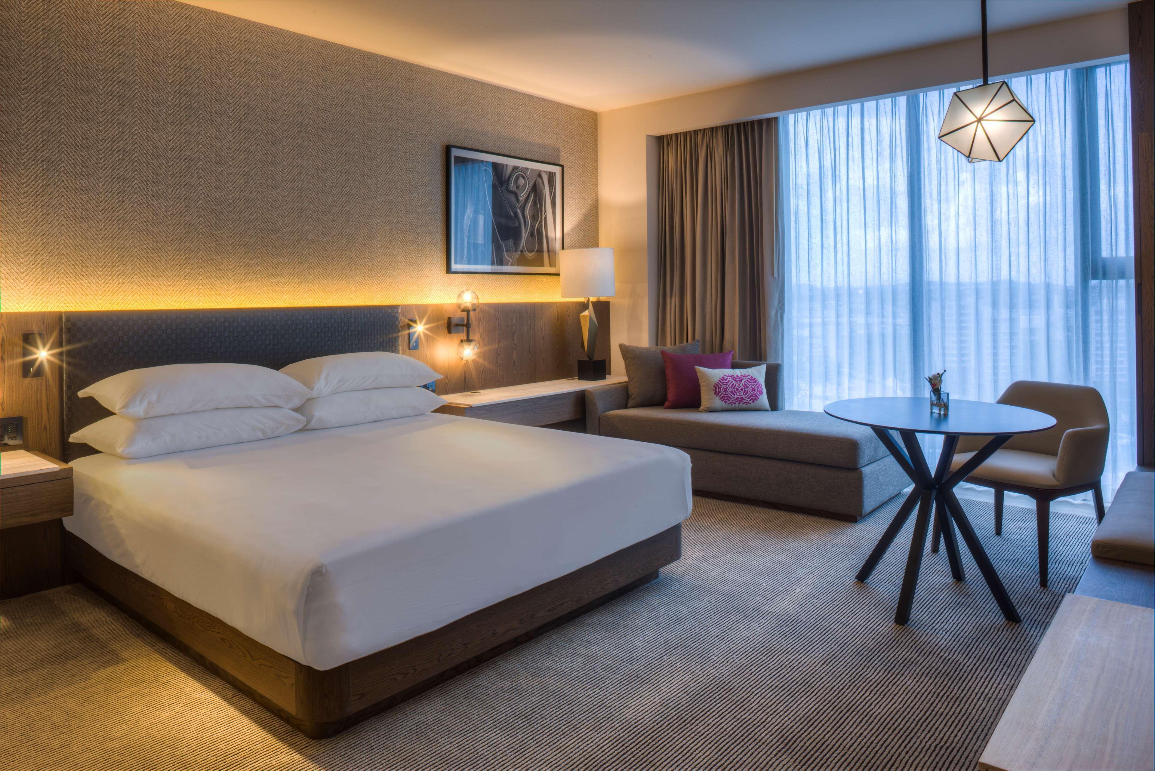 Hyatt Regency Andares Guadalajara Hotel Zapopan Luaran gambar A guest room at the Hilton London Heathrow